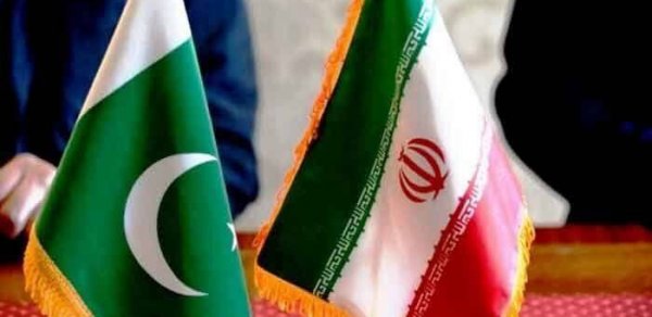 İran və Pakistan XİN rəhbərləri regional məsələləri müzakirə edib