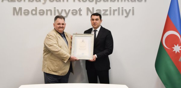 Ayaz Salayev Fəxri diploma layiq görüldü