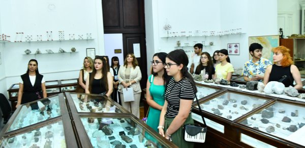 ADNSU-da keçirilən “Açıq qapı günü”ndə 400-dən çox abituriyent iştirak edib - FOTOLAR