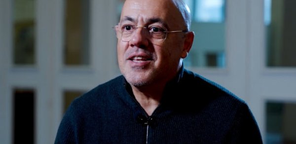 "Biz onun əsərləri ilə böyümüşük" - Yalçın Adıgözəlov
