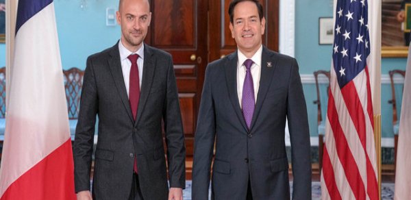 Rubio və Barro Azərbaycan-Ermənistan münasibətlərinin nizamlanmasını müzakirə ediblər