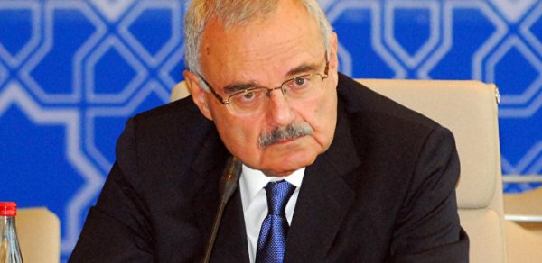 “90 yaşım var, güclə beş addım atıram...” - Artur Rasi-zadə