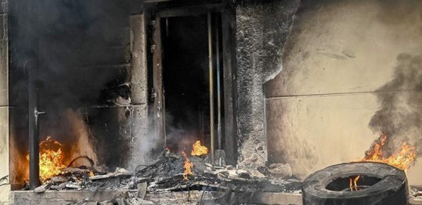 Konqoda baş vermiş yanğınlar zamanı 13 nəfər həlak olub