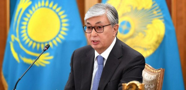 Tokayev Zelenskiyə zəng etdi