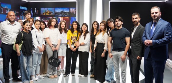 "İnfoschool" bloger məktəbinin iştirakçıları "AnewZ" teleziyasında - FOTOLAR