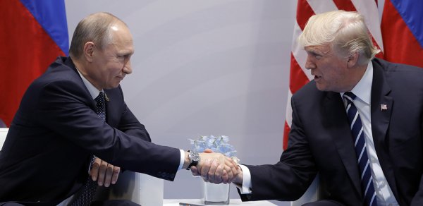 Tramp Alyaskanın Ankoric şəhərində Putinlə təkbətək görüşmək istəyir