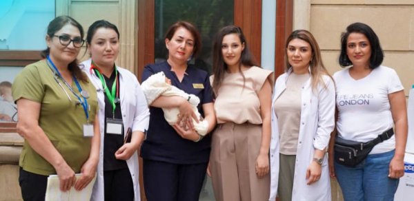 Metroda doğulan körpə və anası evə buraxıldı