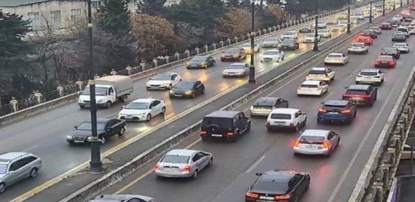 Bakıda bu yollarda sıxlıq var - SİYAHI