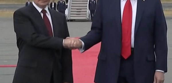“Dinc insanları öldürməyi nə vaxt dayandıracaqsınız?” sualına - Putinin reaksiyası - VİDEO