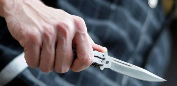 Mingəçevirdə 55 yaşlı kişi küçədə BIÇAQLANDI
