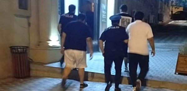 Şəhidlər xiyabanında qeyri-etik videolar çəkən əcnəbilərə cinayət işi başlanıldı