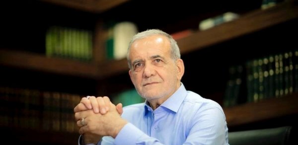 İran Prezidenti Ermənistana rəsmi səfər edib