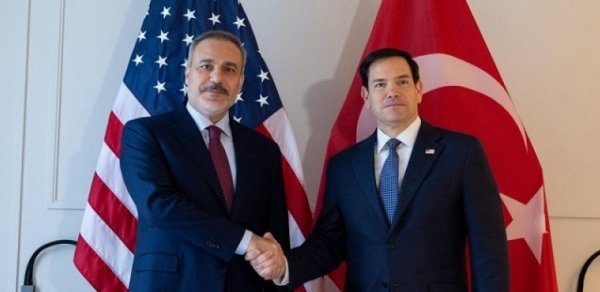 Rubio Fidanla sülh prosesini müzakirə ETDİ