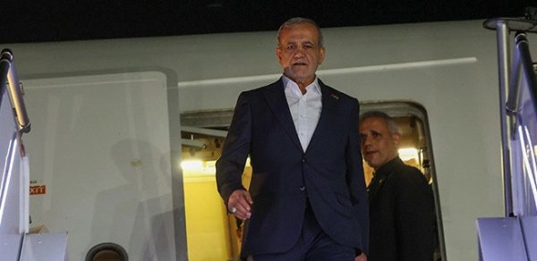 İran prezidenti Belarusa səfər edib