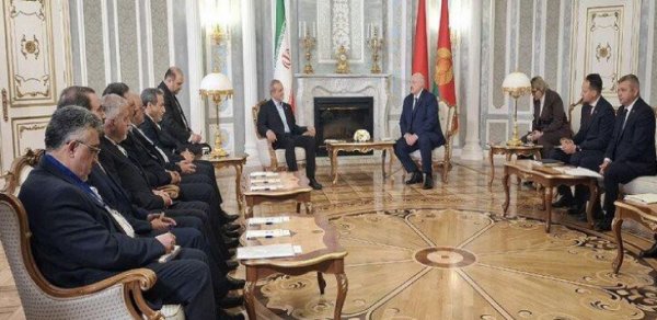Lukaşenko: İran və Belarus arasında heç bir həllolunmaz problem yoxdur