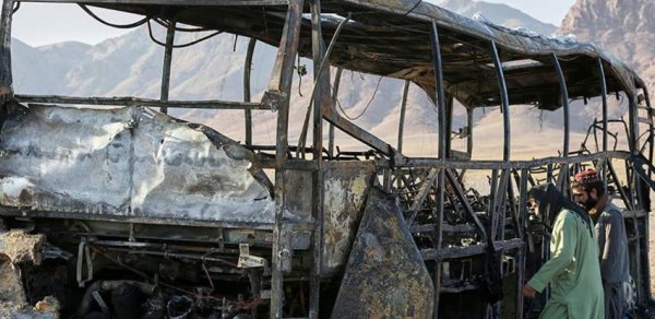 Əfqanıstanda yanğınla nəticələnən zəncirvari yol qəzasında ölənlərin sayı 79-a çatıb