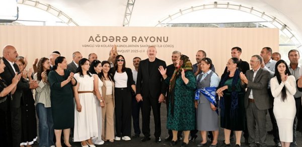 Prezident və birinci xanım Ağdərədə Vəngli və Kolatağ kəndlərinin sakinləri ilə görüşüblər - FOTOLAR