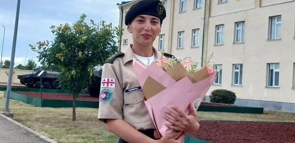Bu ölkədə ilk dəfə azərbaycanlı qadın leytenant oldu