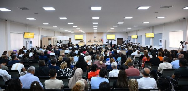 Vardanyanın məhkəməsində zərərçəkmiş şəxslərin və onların hüquqi varislərinin ifadələri dinlənilib