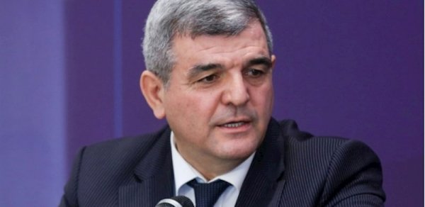 “AYNA öz “aynasına” baxıb görsün ki, Bakıda hərəkət etmək mümkün deyil” — Deputatdan etiraz