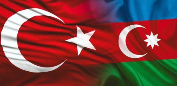 Azərbaycan və Türkiyə arasında regional məsələlər müzakirə olunub