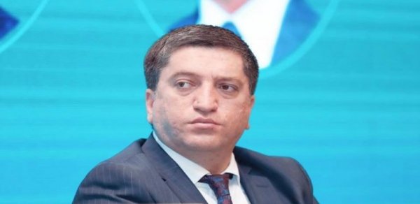 İqtisadiyyat nazirinə yeni müşavir təyin edildi