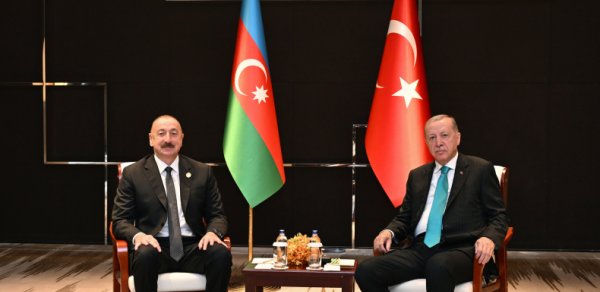 İlham Əliyev Ərdoğanla bir arada - FOTOLAR