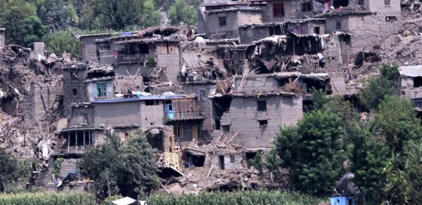 Əfqanıstanda 5.2 bal gücündə zəlzələ olub