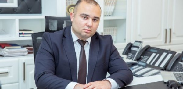 Telefonda icra başçısını təhqir etdi - CƏRİMƏLƏNDİ