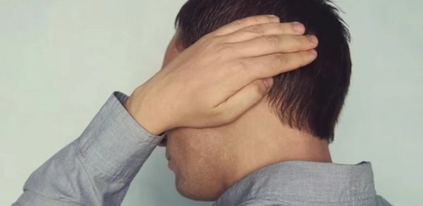 Sumqayıtda 35 yaşlı kişi tanışının qulağını dişləyərək qopardı