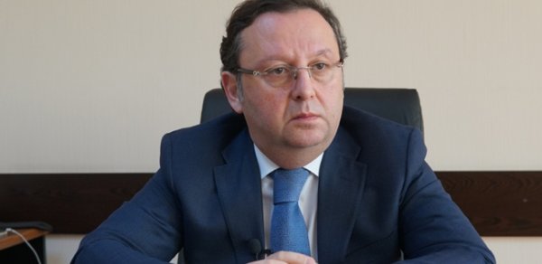Rektorun deputat oğlu atasının dediklərini izah etdi - "Atam işə çıxır"