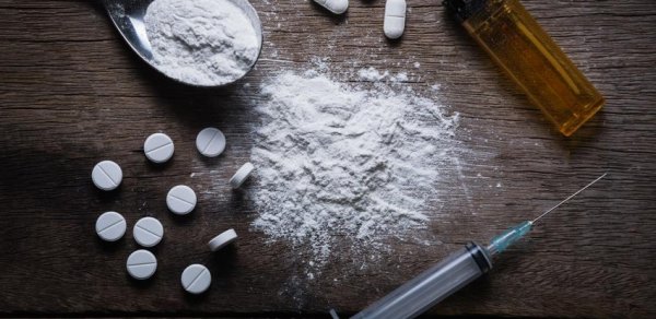 Bakıda narkotiklərin satışı ilə məşğul olmaqda şübhəli bilinən 3 nəfər saxlanılıb