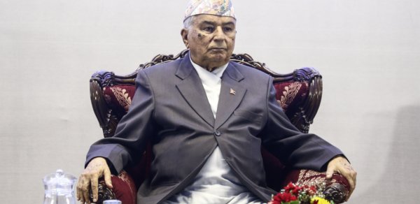 Nepal Prezidenti istefa verib