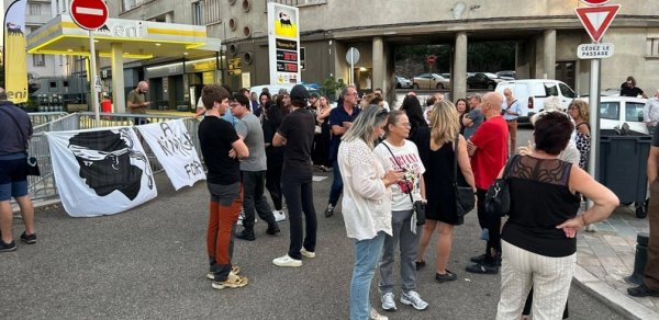 Korsikanın Bastiya şəhərində etiraz aksiyası keçirilib