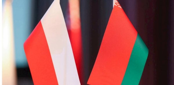 Polşa belaruslu diplomatı ölkədən xaric edəcək