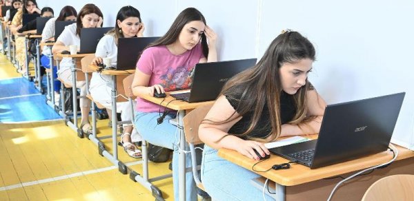 "Müəllim peşəsinə maraq onsuz da azalıb, indi də ödənişli imtahan məsələsi ortaya çıxıb"