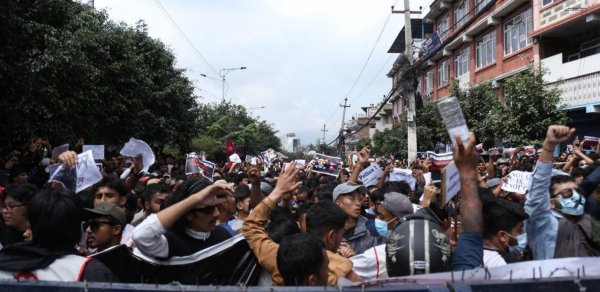 Nepalda iğtişaşlar zamanı 72 nəfər ölüb