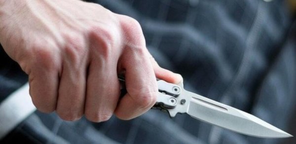 40 yaşlı kişi bıçaqlandı - Qardaşı şübhəli bilinir