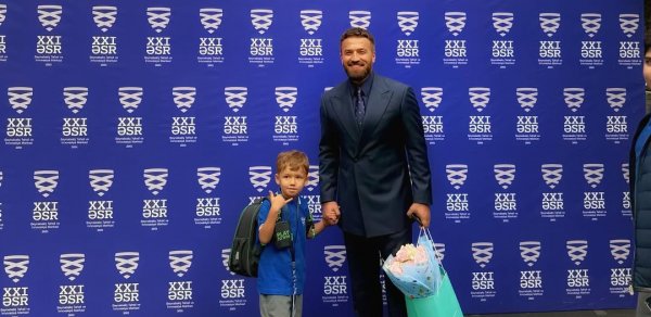 Zamiqin oğlu birinci sinifə getdi - FOTOLAR