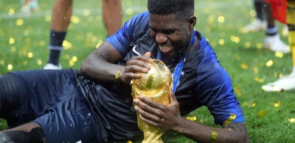 31 yaşında vida: Samuel Umtiti karyerasını bitirdi