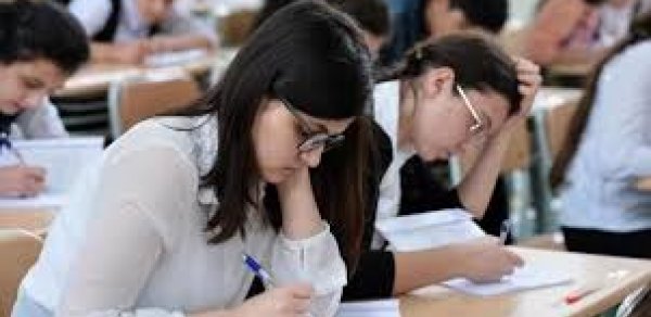 İmtahanlarda ən aşağı nəticələrin olduğu fənnlər AÇIQLANDI