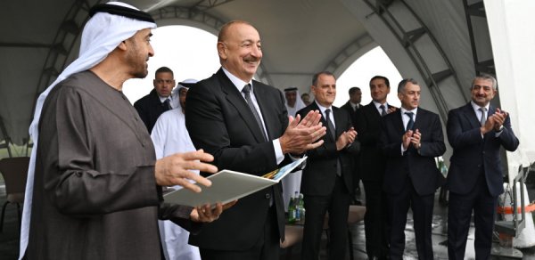 Prezidentlər Cıdır düzündə Qarabağ atlarının şousunu izləyiblər - FOTOLAR