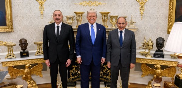 Tramp Azərbaycan və Ermənistanla bağlı paylaşım edib
