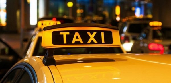 "Taksilər üçün dayanacaqlar çox azdır, bəzən isə ümumiyyətlə yoxdur"