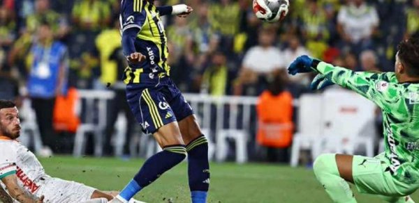 “Fənərbaxça” öz meydanında xal itirib