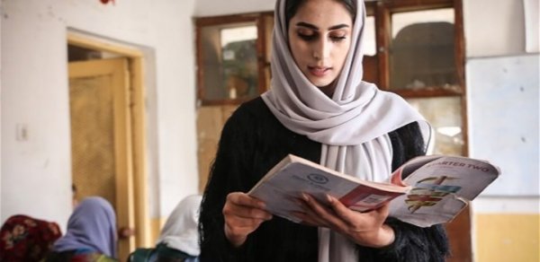 Əfqanıstanda qadınlarla bağlı daha bir qadağa