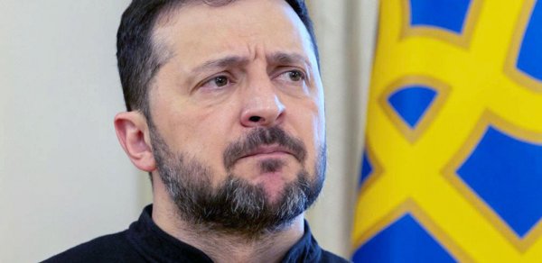 Zelenski: Ukrayna gecə boyu Rusiyanın kütləvi hücumu altında qalıb