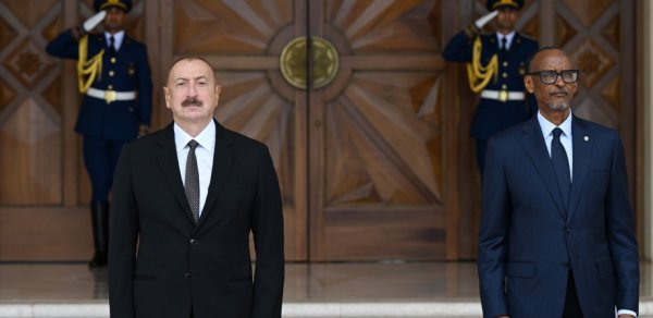 Ruanda Prezidentinin rəsmi qarşılanma mərasimi olub - FOTOLAR