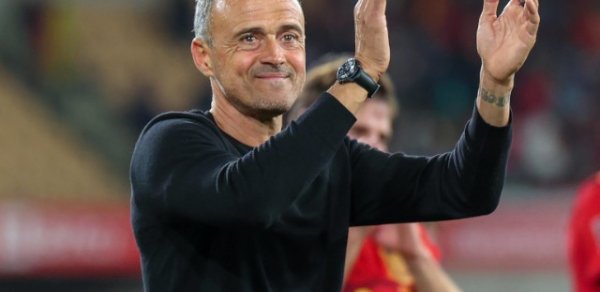 İlin ən yaxşı futbol məşqçisi seçildi