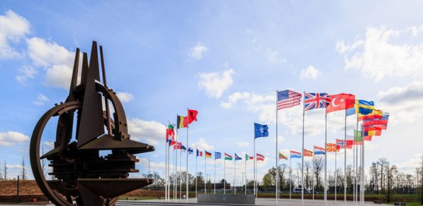 NATO Rusiyanı eskalasiyaya səbəb olan hərəkətlərə dərhal son qoymağa çağırıb